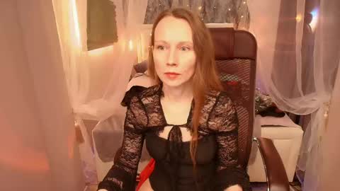 Nicole online show from April 17, 2026, 12:19 pm