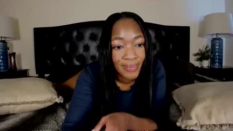 Nicole online show from February 28, 2026, 10:11 pm