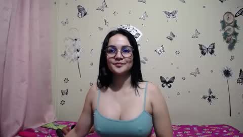 Snapshot of nicolle_sky chatting on February 4, 2026, 7:58 am nicolle_sky online show from February 4, 2026, 7:58 am