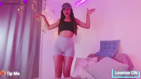 Nicolle online show from February 4, 2026, 10:54 am