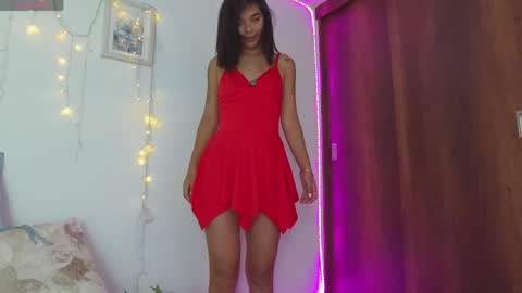 Nicolle online show from May 20, 2026, 11:22 pm
