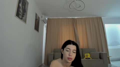Snapshot of nicolledelight chatting on May 23, 2026, 7:02 am Nicolle online show from May 23, 2026, 7:02 am