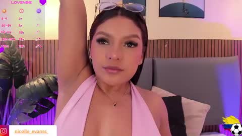 NICOLLE EVANS online show from June 25, 2026, 12:20 pm