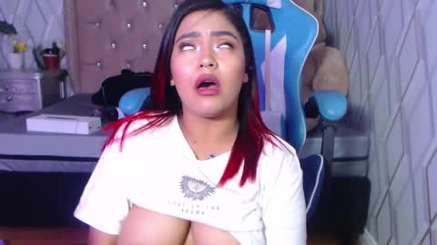 Snapshot of nicolletaylorq chatting on February 11, 2025, 11:54 am Nicolle Miley online show from February 11, 2025, 11:54 am
