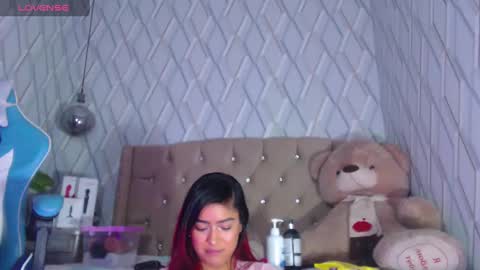 Snapshot of nicolletaylorq chatting on March 5, 2025, 5:18 am Nicolle Miley online show from March 5, 2025, 5:18 am