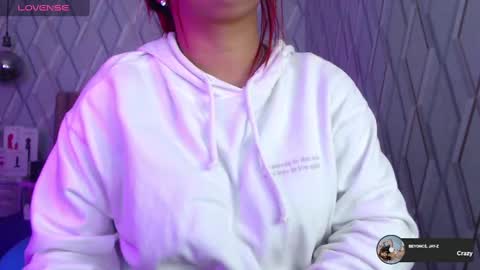 Snapshot of nicolletaylorq chatting on March 12, 2025, 3:02 am Nicolle Miley online show from March 12, 2025, 3:02 am