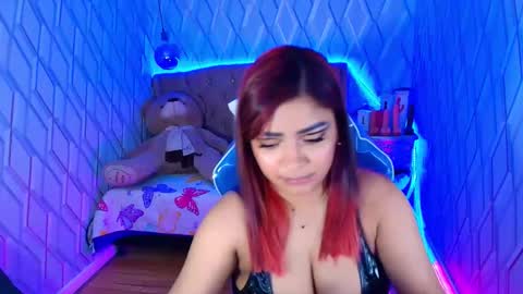 Snapshot of nicolletaylorq chatting on September 29, 2025, 3:22 am Nicolle Miley online show from September 29, 2025, 3:22 am