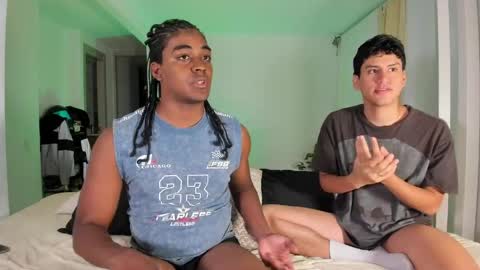 Snapshot of nicoymark1 chatting on May 26, 2026, 10:44 am Nico y Mark online show from May 26, 2026, 10:44 am