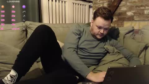 Snapshot of nielsgellen chatting on February 10, 2026, 8:24 pm nielsgellen online show from February 10, 2026, 8:24 pm