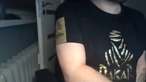 Snapshot of niewidoczny26 chatting on December 30, 2024, 5:55 pm Niewidoczny online show from December 30, 2024, 5:55 pm