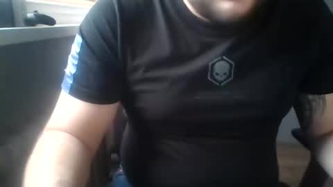 Snapshot of niewidoczny26 chatting on January 3, 2025, 12:30 pm Niewidoczny online show from January 3, 2025, 12:30 pm