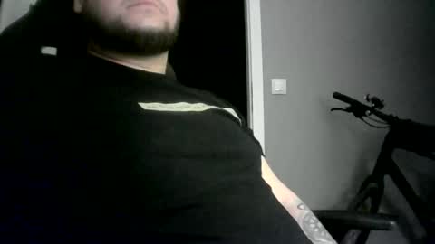 Snapshot of niewidoczny26 chatting on March 19, 2026, 6:45 pm Niewidoczny online show from March 19, 2026, 6:45 pm