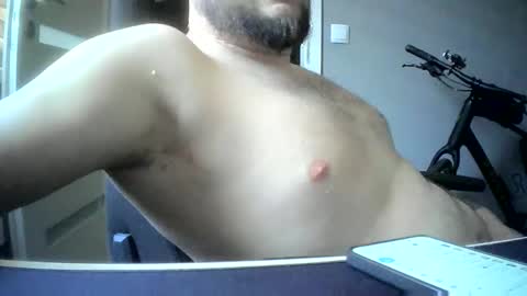 Snapshot of niewidoczny26 chatting on March 21, 2026, 10:53 am Niewidoczny online show from March 21, 2026, 10:53 am