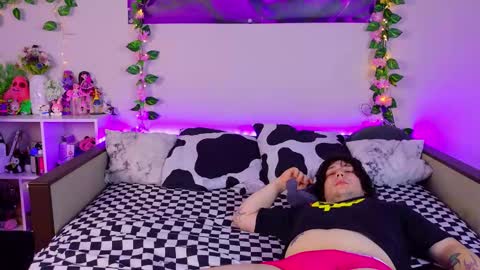 Night angel online show from March 4, 2026, 9:48 am