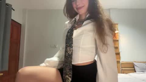 Snapshot of night_jelly chatting on October 29, 2025, 2:52 pm Aurora online show from October 29, 2025, 2:52 pm