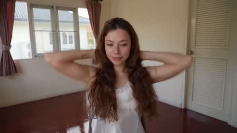 Snapshot of night_jelly chatting on November 25, 2025, 12:43 am Aurora online show from November 25, 2025, 12:43 am