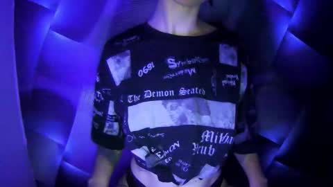 nighted_sofia online show from November 13, 2025, 7:02 pm