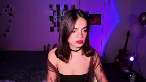 Daisy online show from November 11, 2025, 4:18 pm