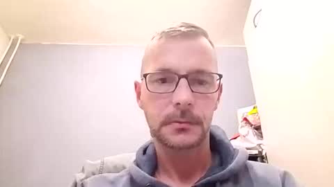 Snapshot of nighthawk28 chatting on September 30, 2025, 4:56 pm MikeVanDyck online show from September 30, 2025, 4:56 pm