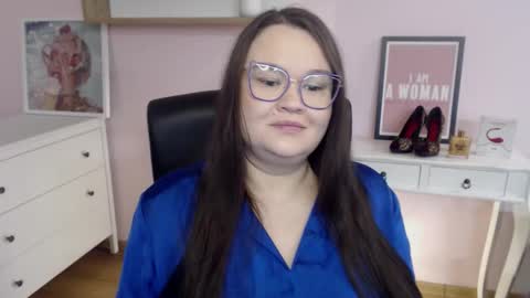 Holly online show from February 18, 2026, 5:36 am