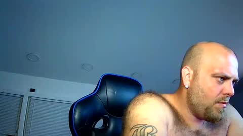 Snapshot of nightlifecouple chatting on September 17, 2025, 2:57 am nightlifecouple online show from September 17, 2025, 2:57 am