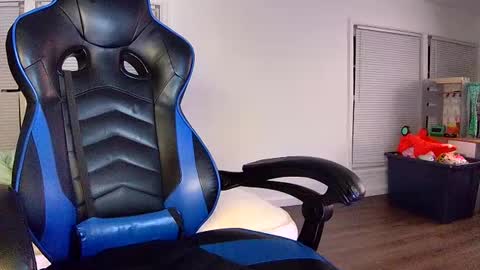 Snapshot of nightlifecouple chatting on September 25, 2025, 4:16 am nightlifecouple online show from September 25, 2025, 4:16 am