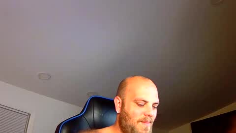 Snapshot of nightlifecouple chatting on October 2, 2025, 2:51 am nightlifecouple online show from October 2, 2025, 2:51 am