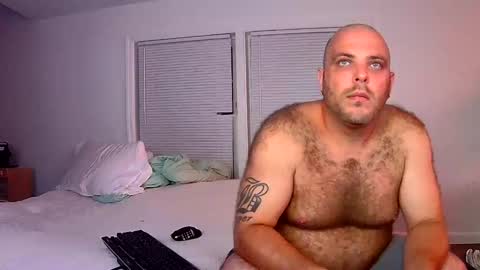 Snapshot of nightlifecouple chatting on October 7, 2025, 4:20 am nightlifecouple online show from October 7, 2025, 4:20 am