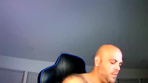 Snapshot of nightlifecouple chatting on October 10, 2025, 3:38 am nightlifecouple online show from October 10, 2025, 3:38 am