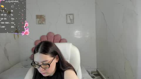 Snapshot of niickyjones chatting on May 2, 2026, 2:05 am Anni online show from May 2, 2026, 2:05 am