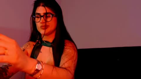 Niinarosee online show from April 26, 2026, 11:46 pm