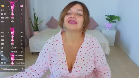 Snapshot of nika_light chatting on October 20, 2025, 10:49 am Nika light online show from October 20, 2025, 10:49 am
