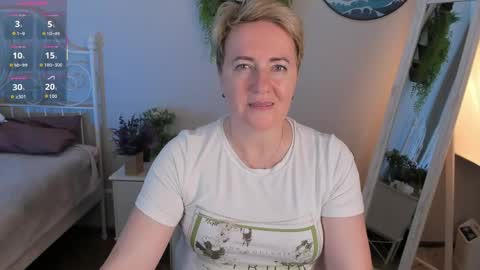 Snapshot of nika_smit chatting on June 5, 2026, 8:09 am Nika online show from June 5, 2026, 8:09 am