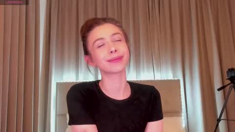 Snapshot of nikaletta chatting on April 22, 2026, 11:17 pm Nika online show from April 22, 2026, 11:17 pm