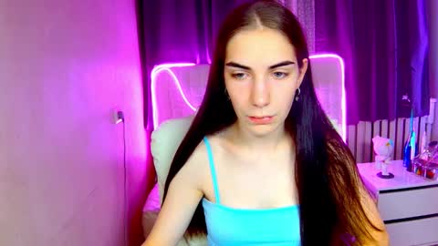 nikastarkk online show from September 9, 2025, 6:13 am