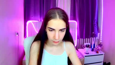 nikastarkk online show from September 13, 2025, 6:13 am