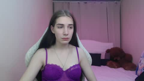nikastarkk online show from April 27, 2026, 6:50 pm