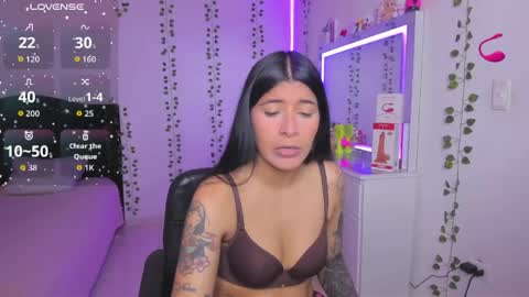 Niki online show from April 19, 2026, 3:44 pm