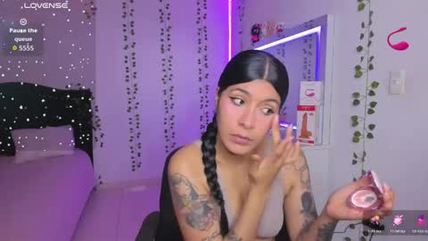 Snapshot of nikibryce_ chatting on May 9, 2026, 1:00 am Niki online show from May 9, 2026, 1:00 am