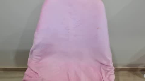 nikiololli666 online show from April 13, 2026, 8:36 pm