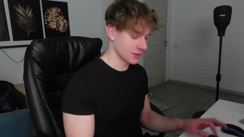 nikki online show from January 18, 2026, 9:51 pm