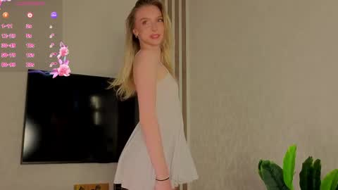 Nikki  online show from June 6, 2026, 11:48 am