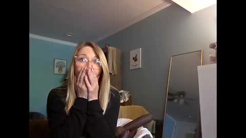 Snapshot of nikkib653466 chatting on April 24, 2026, 5:37 pm nikkib653466 online show from April 24, 2026, 5:37 pm