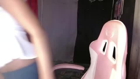 nikkie online show from January 12, 2025, 9:19 am