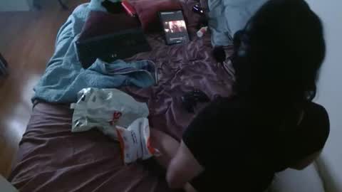 Snapshot of nikkigamer chatting on February 11, 2026, 8:52 am nikkigamer online show from February 11, 2026, 8:52 am