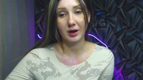 nikkikiss___ online show from April 10, 2026, 6:45 pm