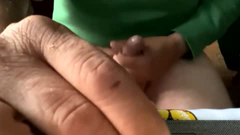 Snapshot of nikko196969 chatting on October 20, 2025, 1:00 pm nikko196969 online show from October 20, 2025, 1:00 pm