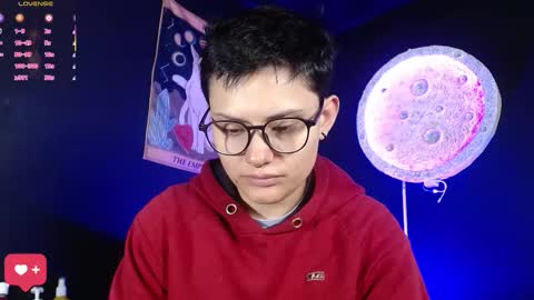 Nikky online show from February 24, 2026, 3:32 pm