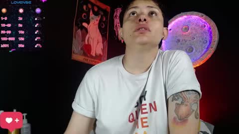 Snapshot of nikky_tomboy444 chatting on May 17, 2026, 1:29 pm Nikky online show from May 17, 2026, 1:29 pm