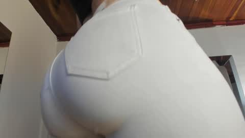     online show from November 2, 2025, 11:23 am